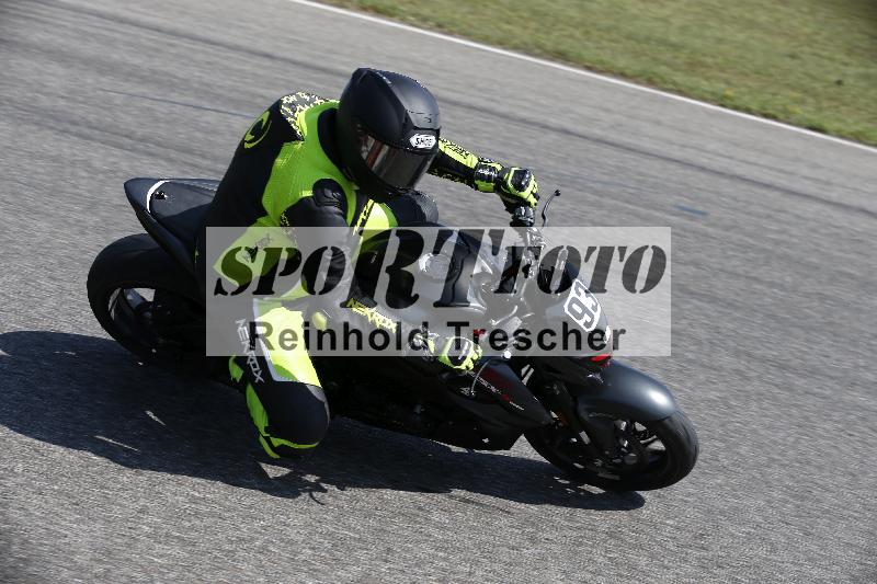 /45 10.08.2025 Plüss Moto Sport ADR/Einsteiger/93
